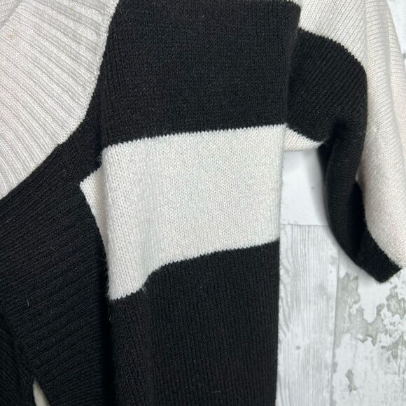 Gap Women's Black & Beige Short Sleeve Open Front Cardigan Sweater Top Size XS - Picture 3 of 7